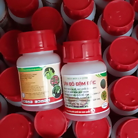 Phân bón lá Siêu lân đỏ Ra rễ cực mạnh dùng hiệu quả cho lan, cây cảnh trồng chậu
